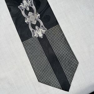 Marc Ferrier Men’s Dress Tie Size 57” Black Geometric Silk Business Formal